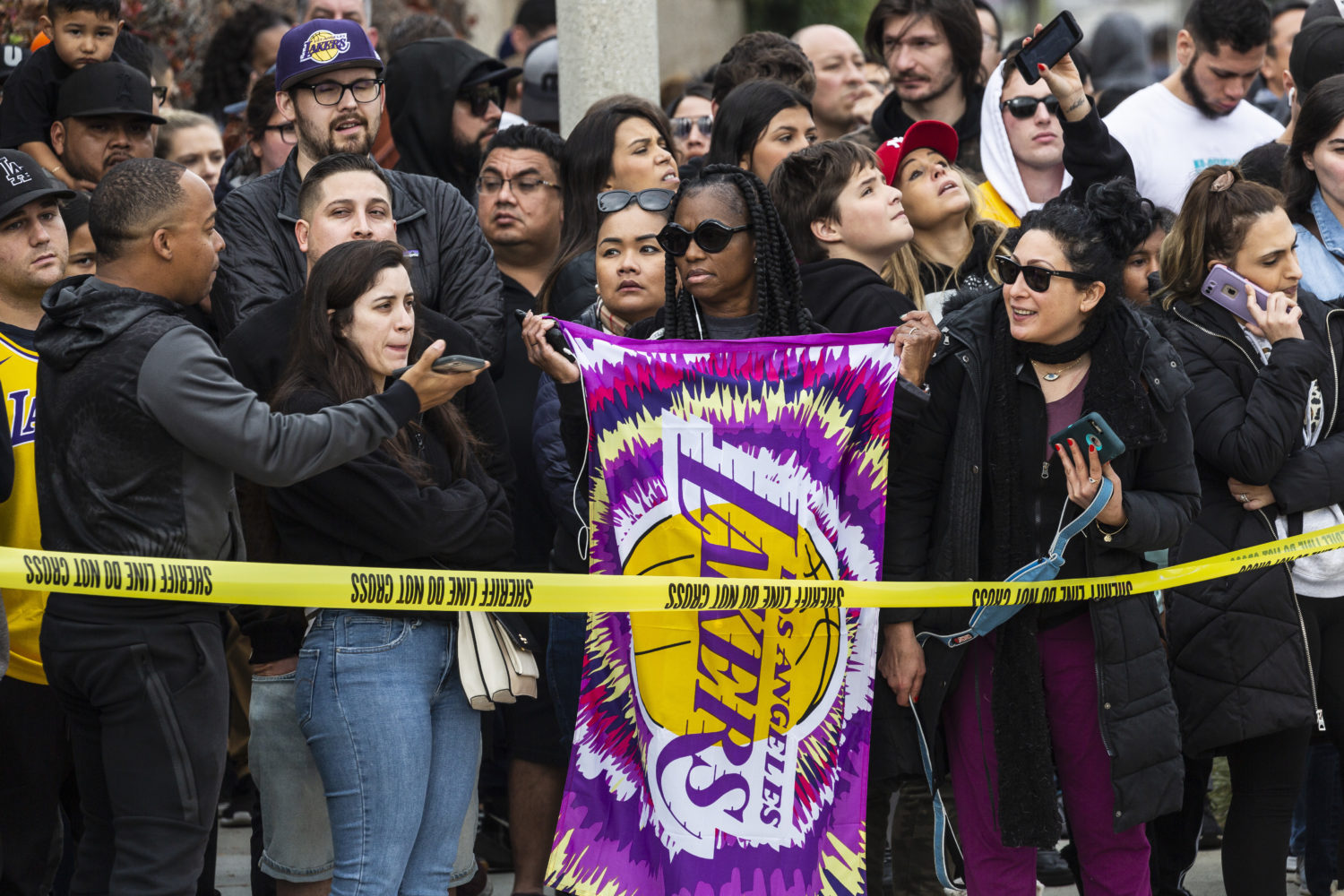 Fans Gather Near Crash Site to Mourn Kobe Bryant - Irvine Weekly